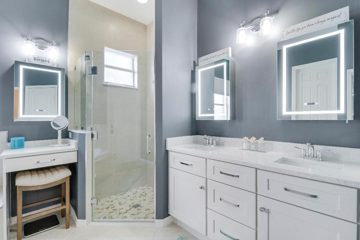 PINEAPPLE PLANTATION (AKA PINES) - Residential