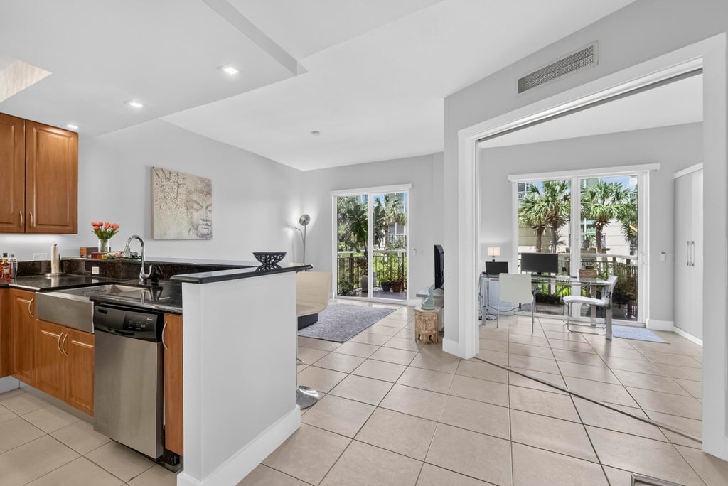 Photo of 2631 NE 14TH Avenue #216, Wilton Manors, FL 33334 (MLS # B26089569)