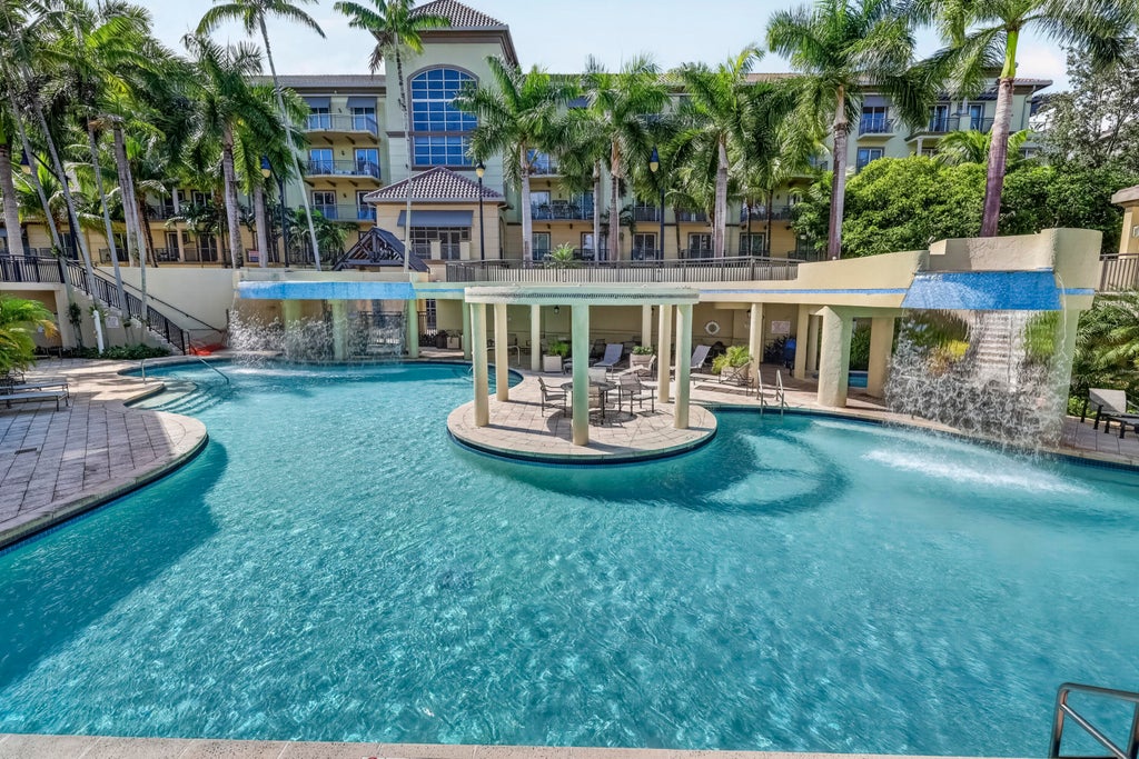 Photo of 2631 NE 14TH Avenue #216, Wilton Manors, FL 33334 (MLS # B26089569)