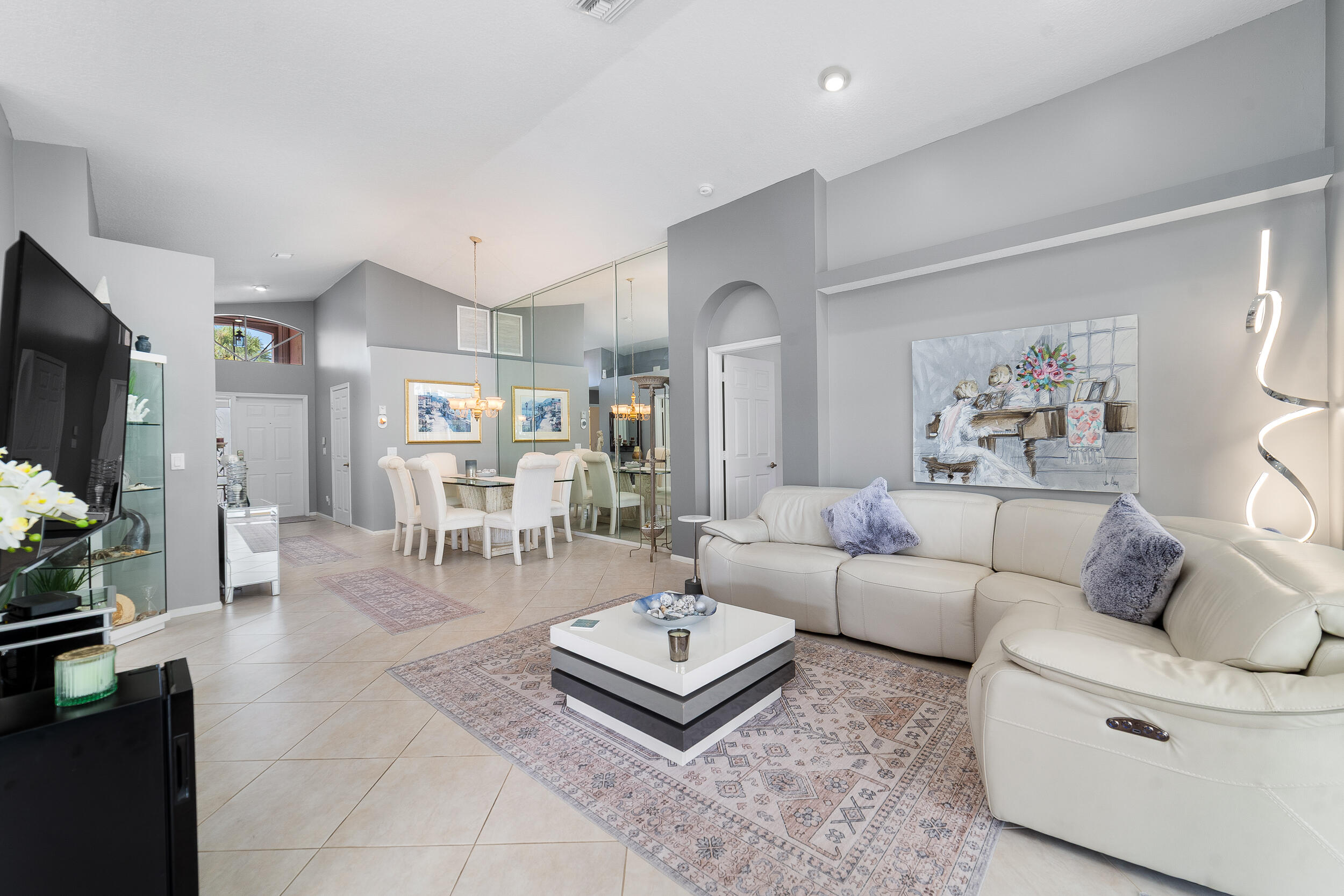 LAKERIDGE GREENS AT PIPERS GLEN - Residential