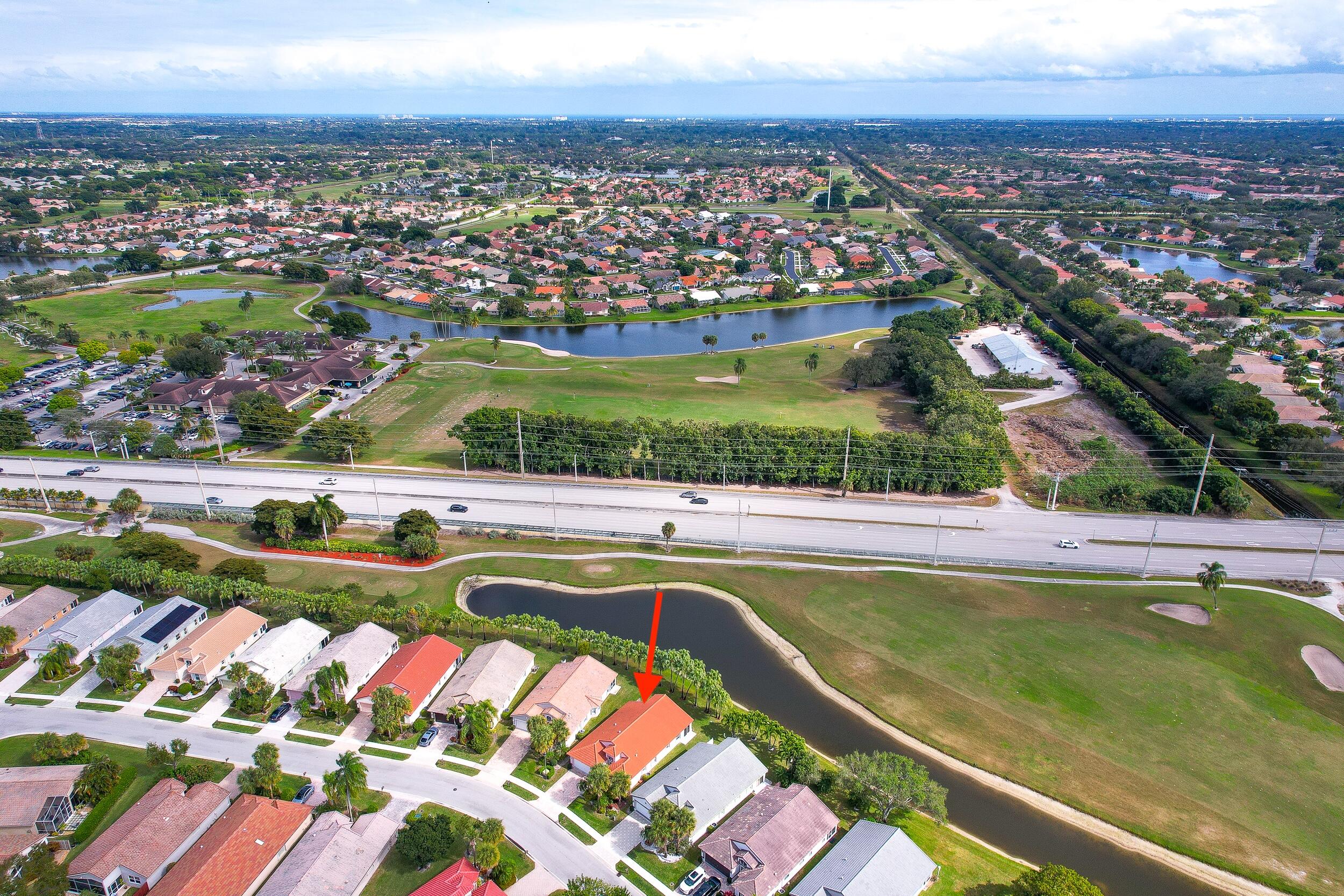 LAKERIDGE GREENS AT PIPERS GLEN - Residential