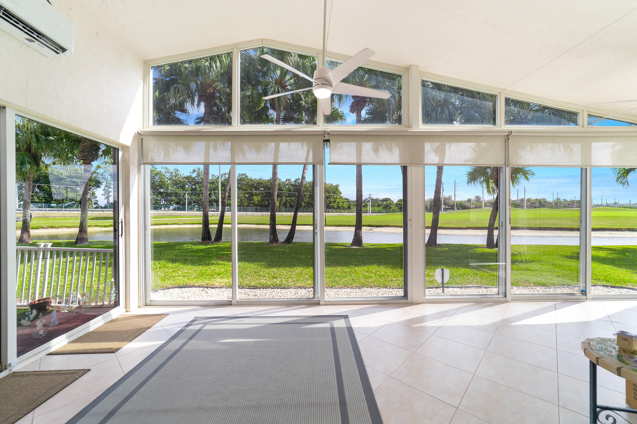 LAKERIDGE GREENS AT PIPERS GLEN - Residential