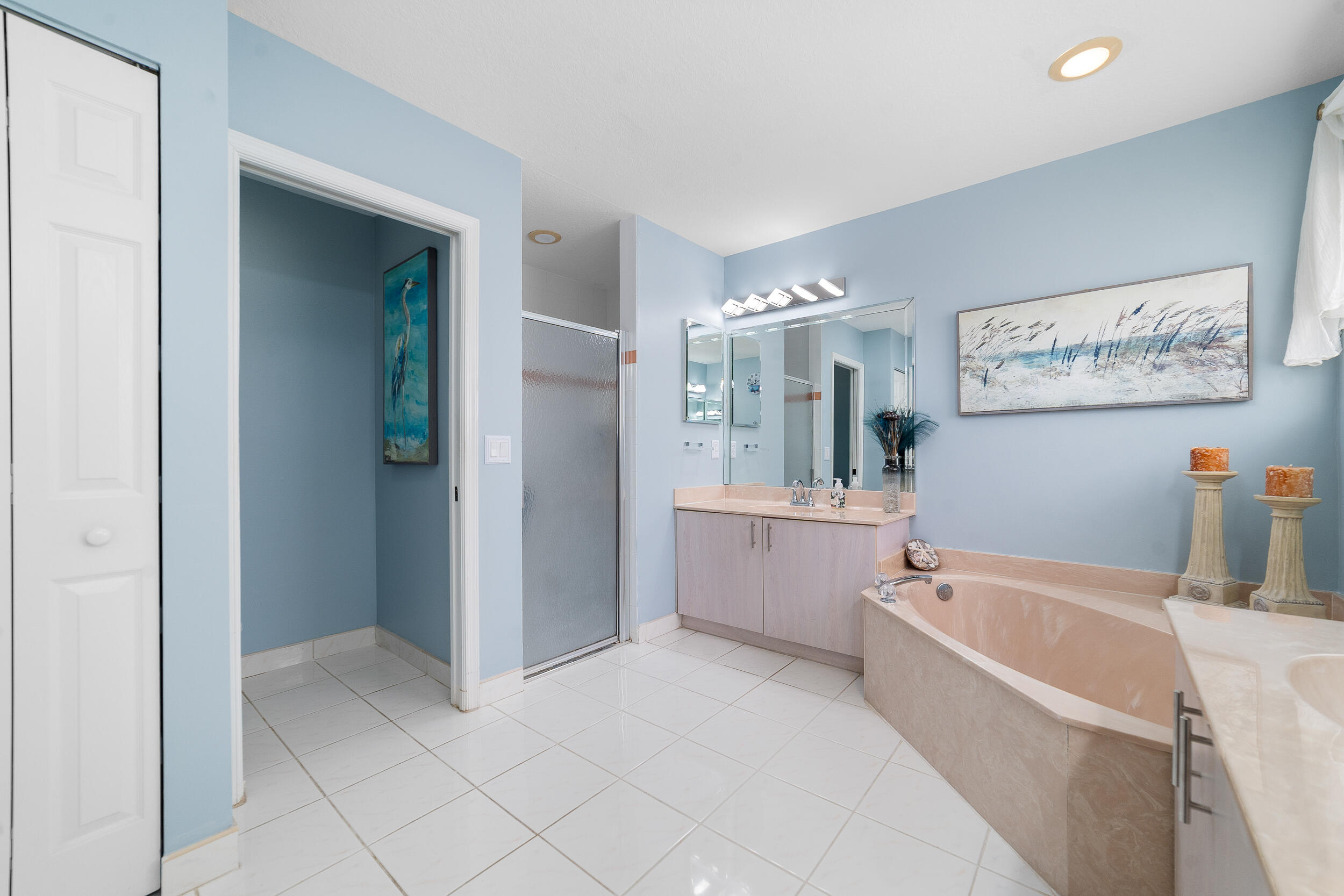 LAKERIDGE GREENS AT PIPERS GLEN - Residential