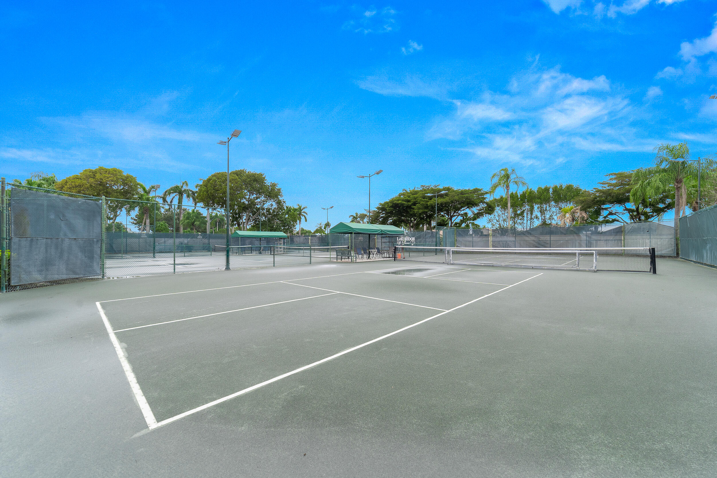 LAKERIDGE GREENS AT PIPERS GLEN - Residential