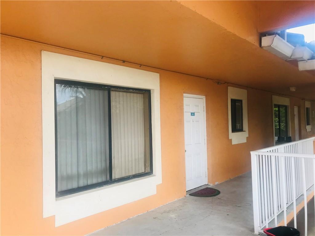Courtyards At Davie Condo - Residential Lease