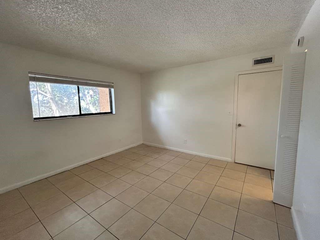 Courtyards At Davie Condo - Residential Lease
