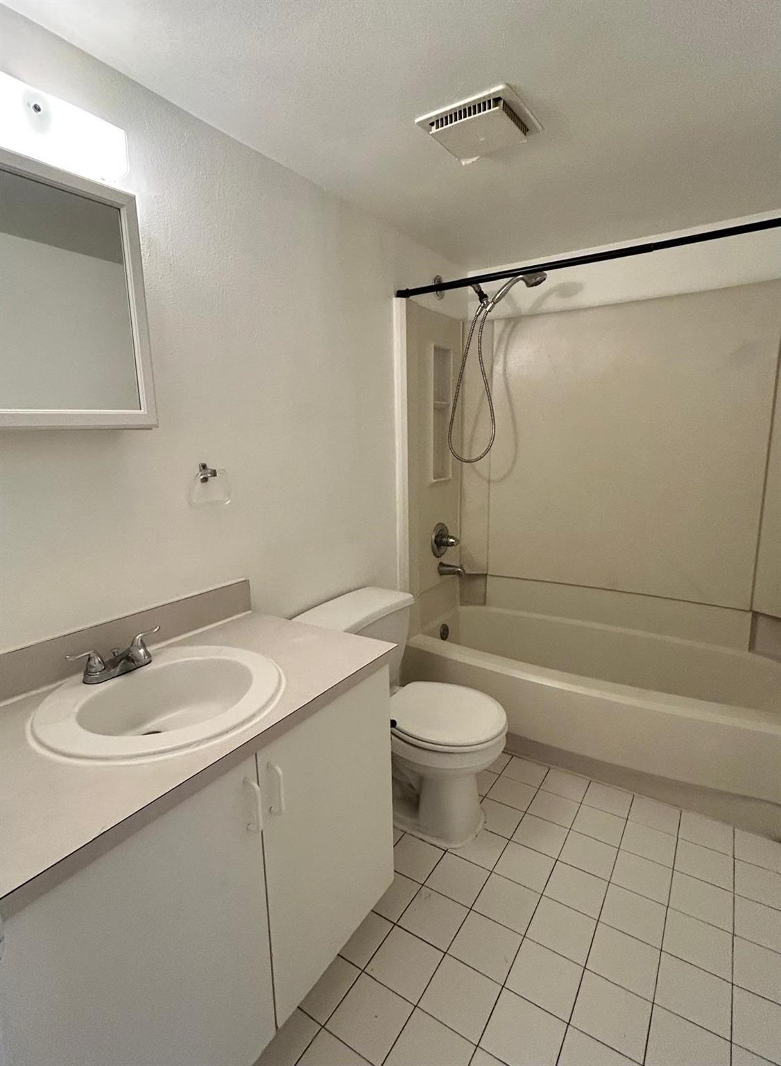 Courtyards At Davie Condo - Residential Lease