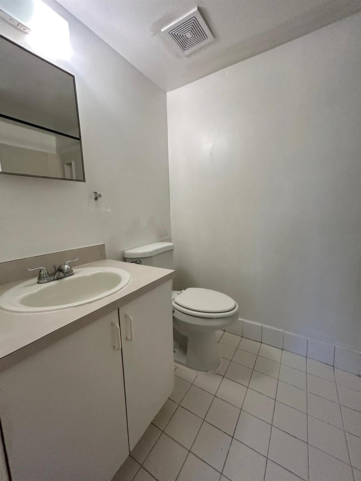 Courtyards At Davie Condo - Residential Lease