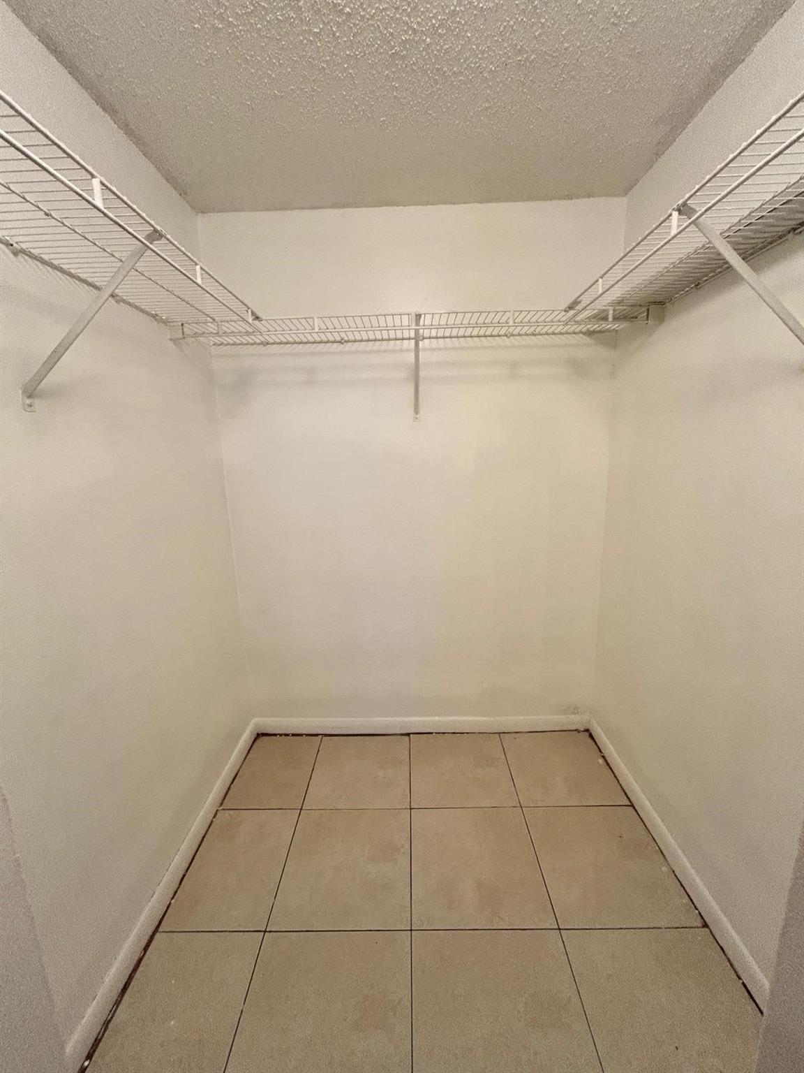 Courtyards At Davie Condo - Residential Lease