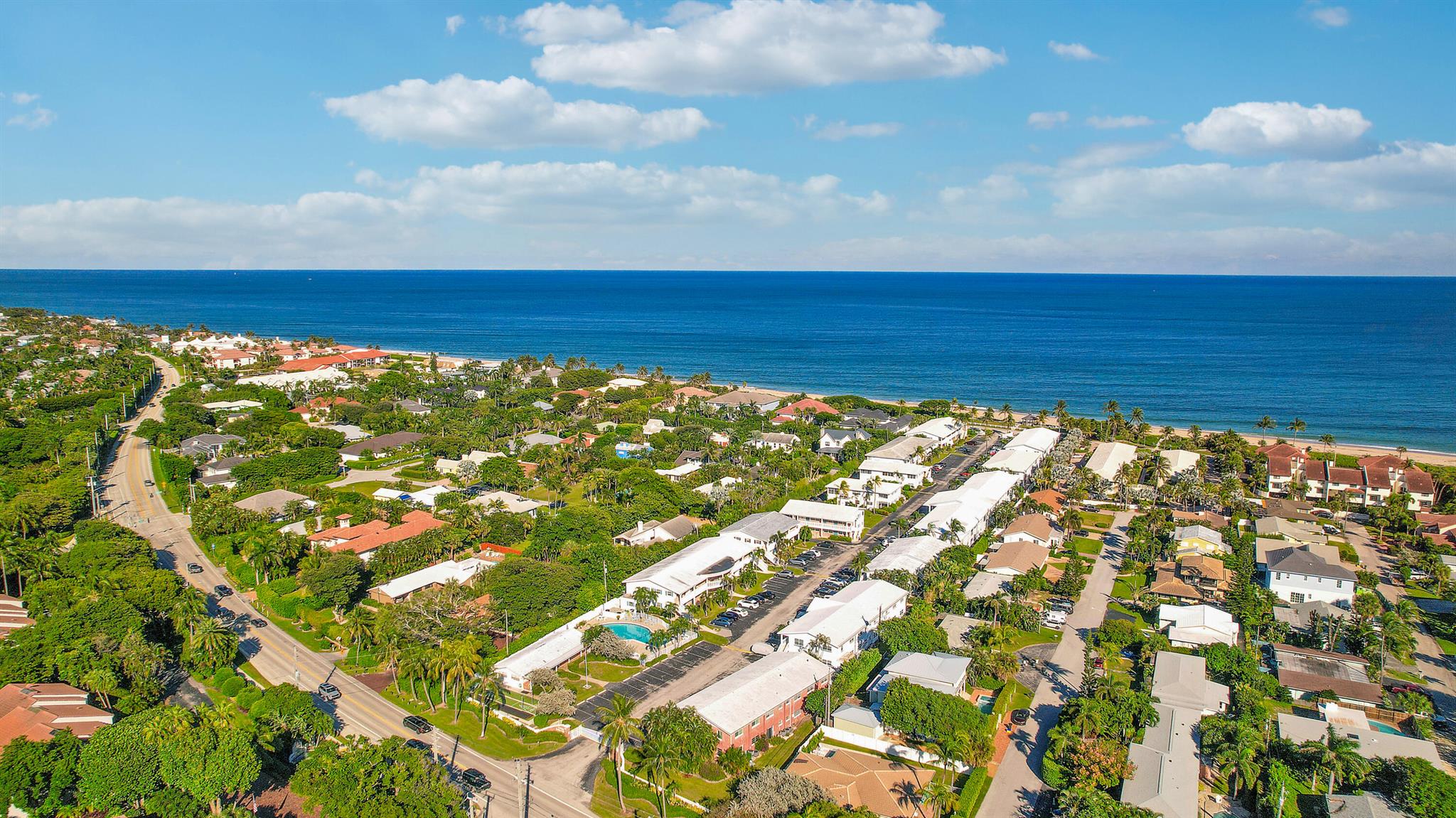 COLONIAL RIDGE CORP - Residential Lease