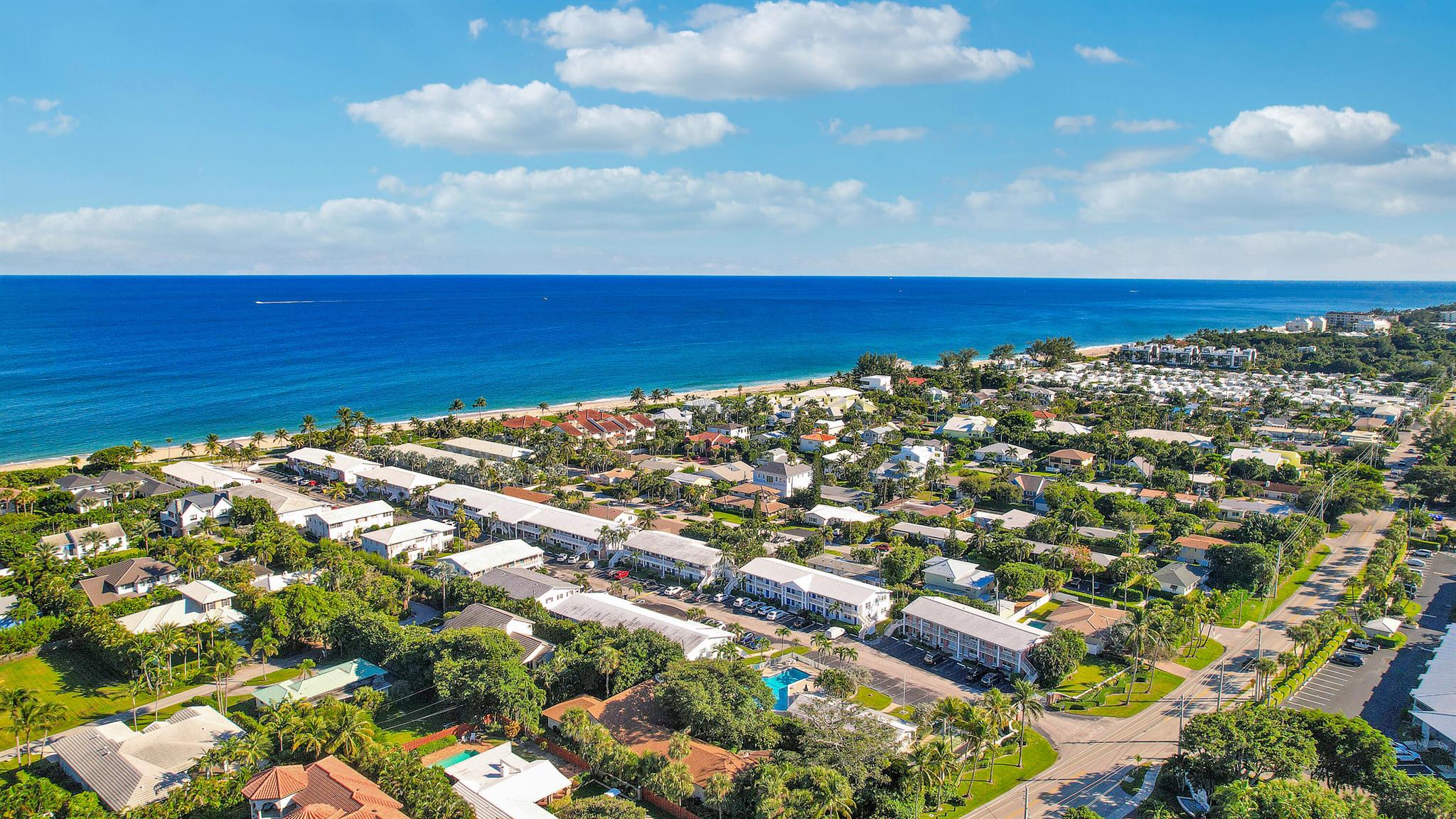 COLONIAL RIDGE CORP - Residential Lease