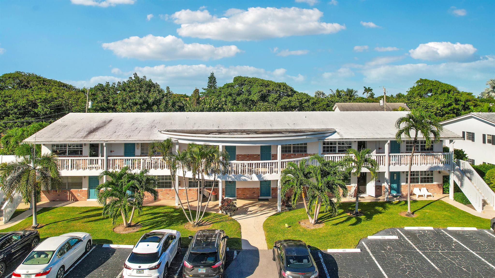 COLONIAL RIDGE CORP - Residential Lease