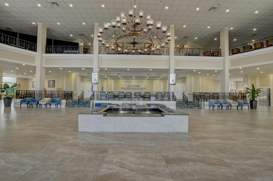 CAMBRIDGE E CONDO - Residential