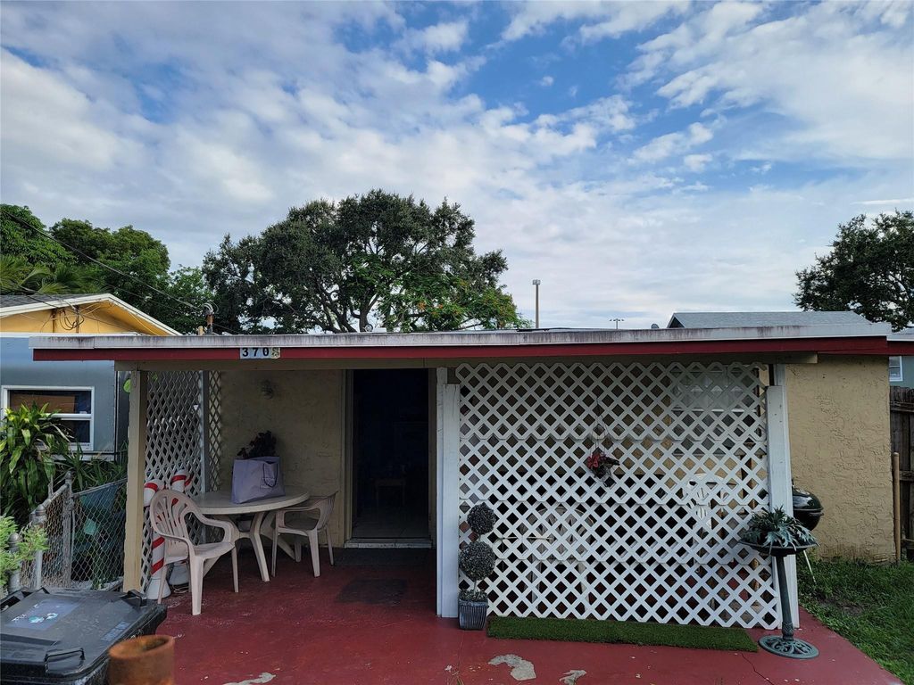 Photo of 3708 SW 14th Street, Fort Lauderdale, FL 33312 (MLS # F10457094)