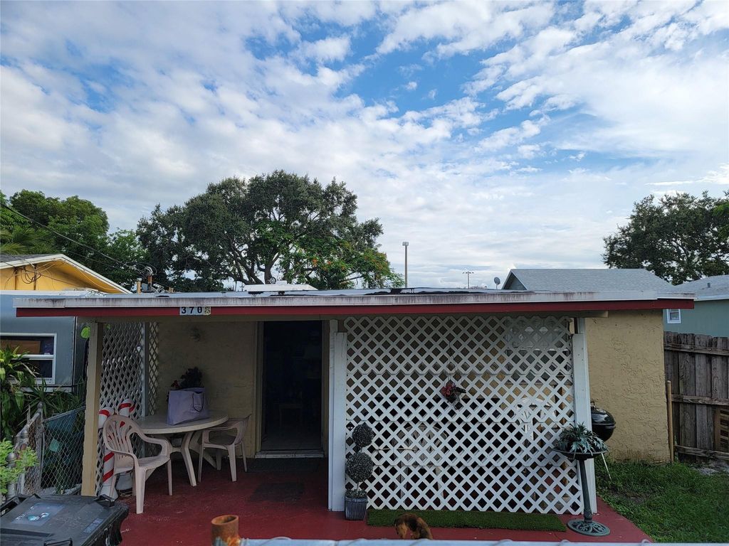 Photo of 3708 SW 14th Street, Fort Lauderdale, FL 33312 (MLS # F10457094)