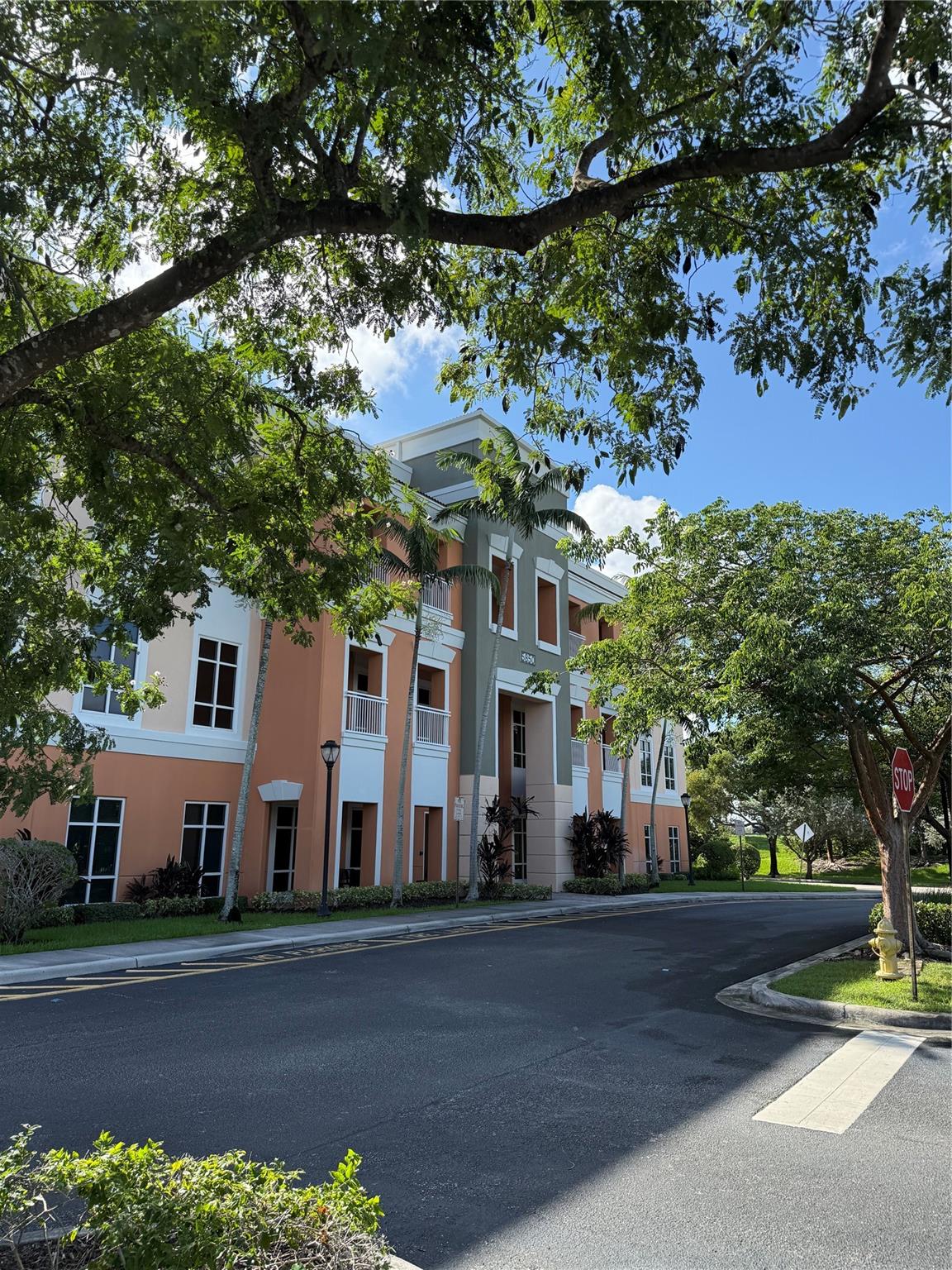 5850 Coral Ridge Dr 309