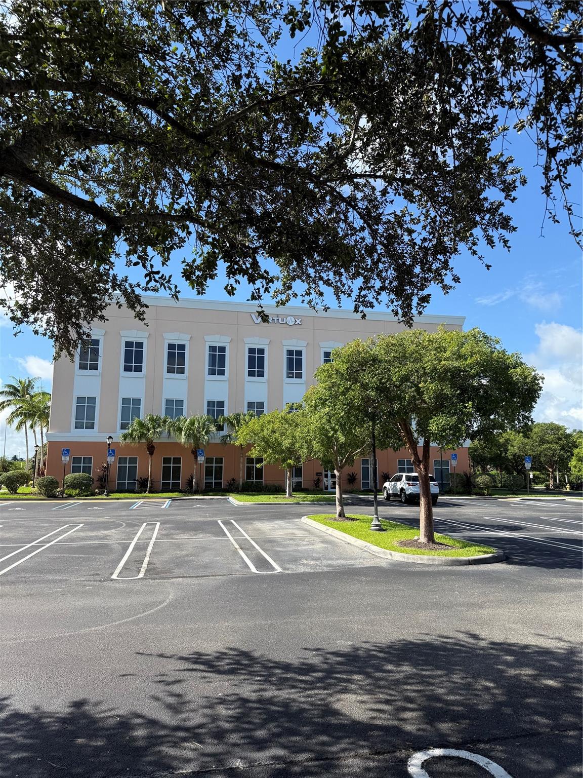 5850 Coral Ridge Dr 309