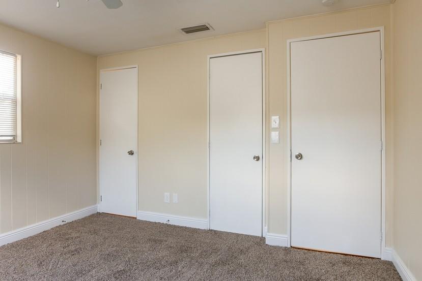 COUNTRY CLUB ACRES 4 - Residential Lease