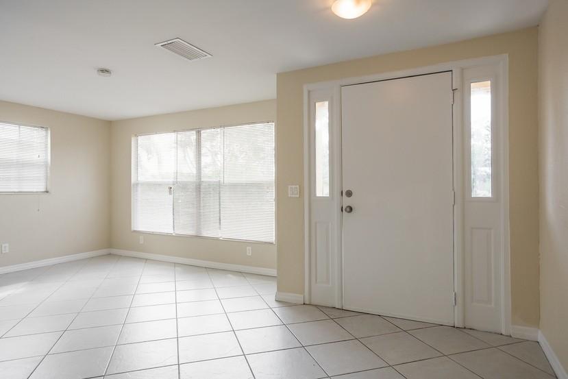 COUNTRY CLUB ACRES 4 - Residential Lease