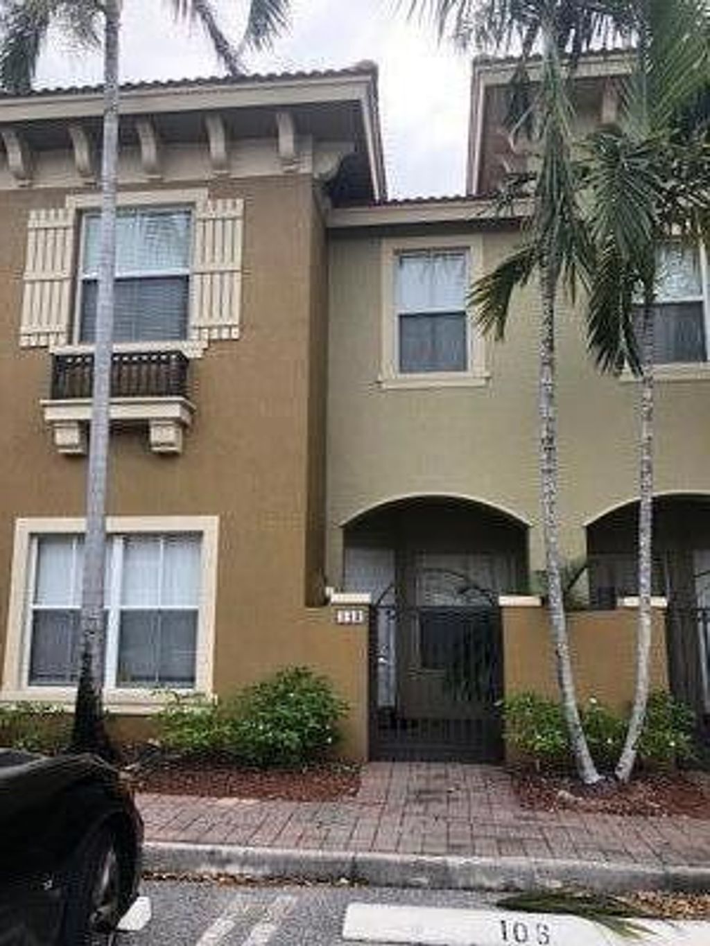 Photo of 112 Lake Monterey Circle, Boynton Beach, FL 33426 (MLS # R10700738)