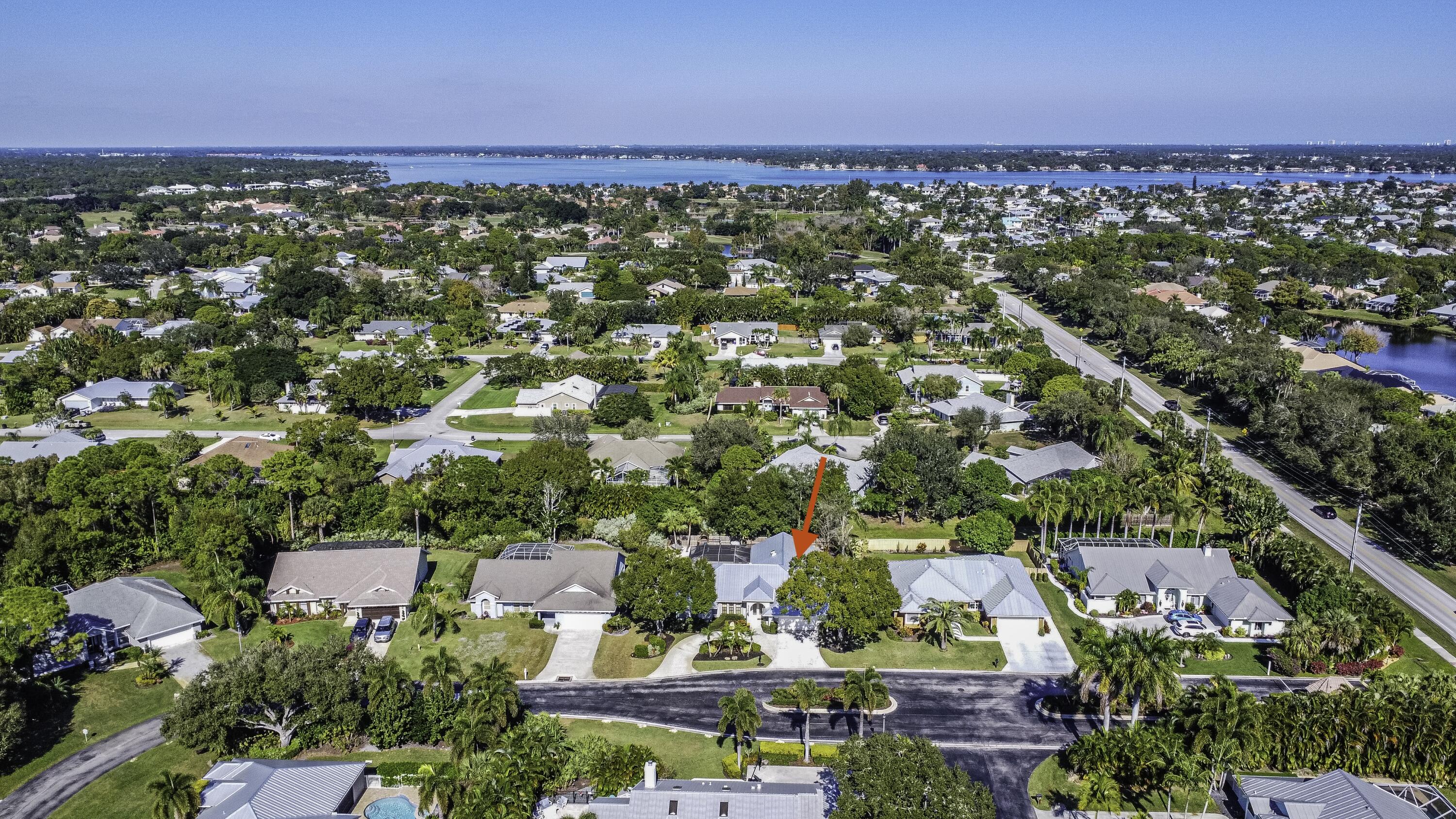 HUNTERS CREEK - Residential