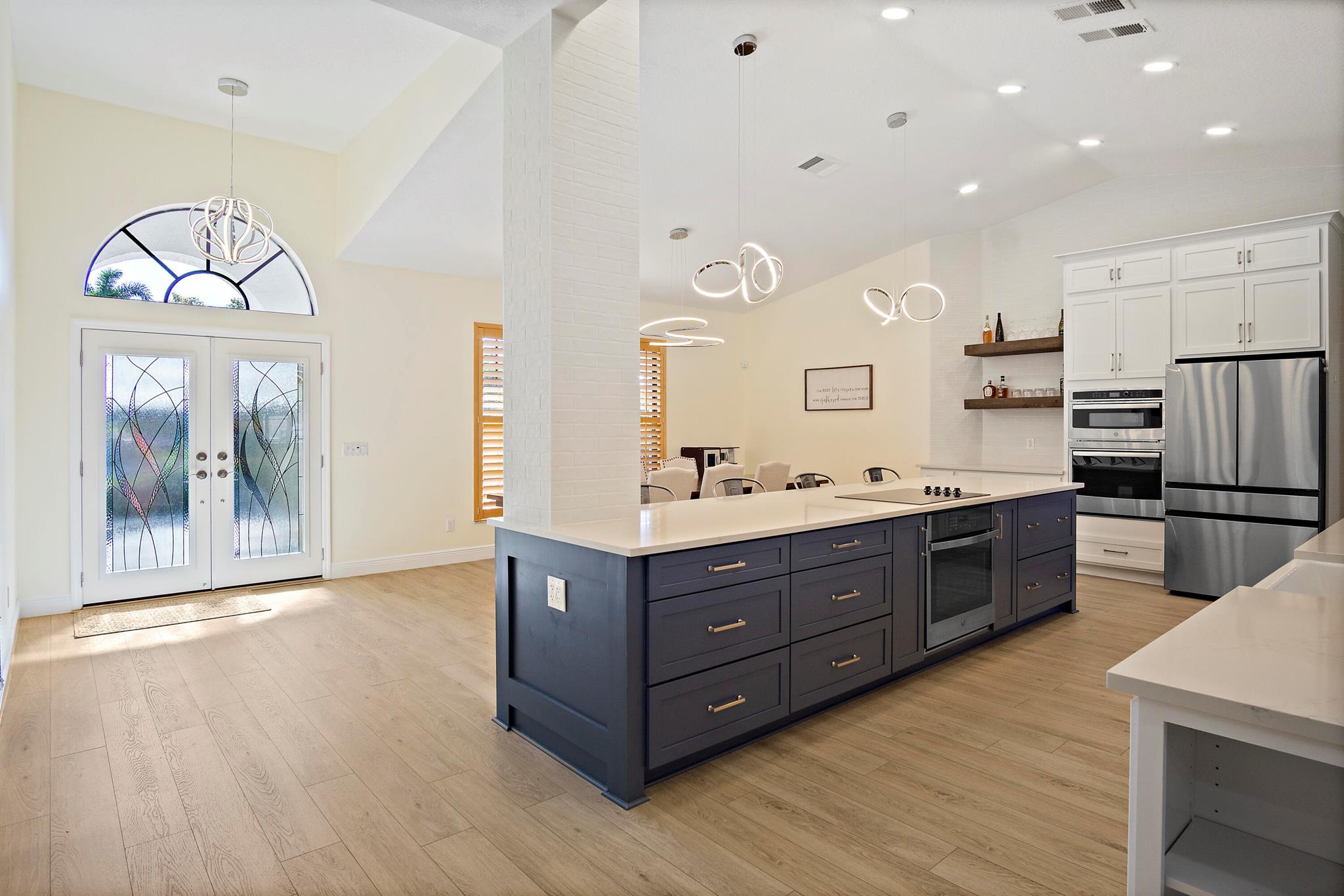 HUNTERS CREEK - Residential