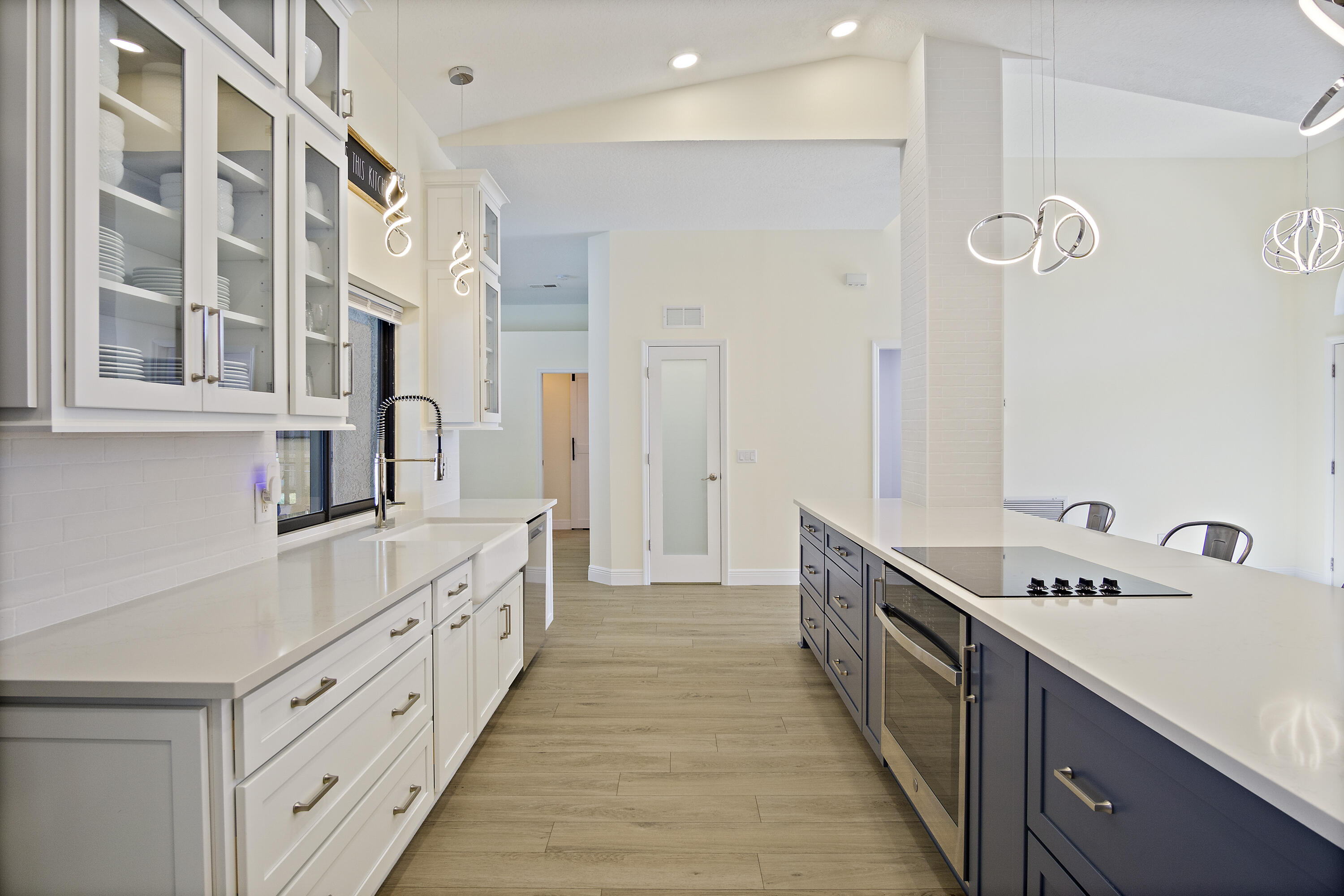 HUNTERS CREEK - Residential