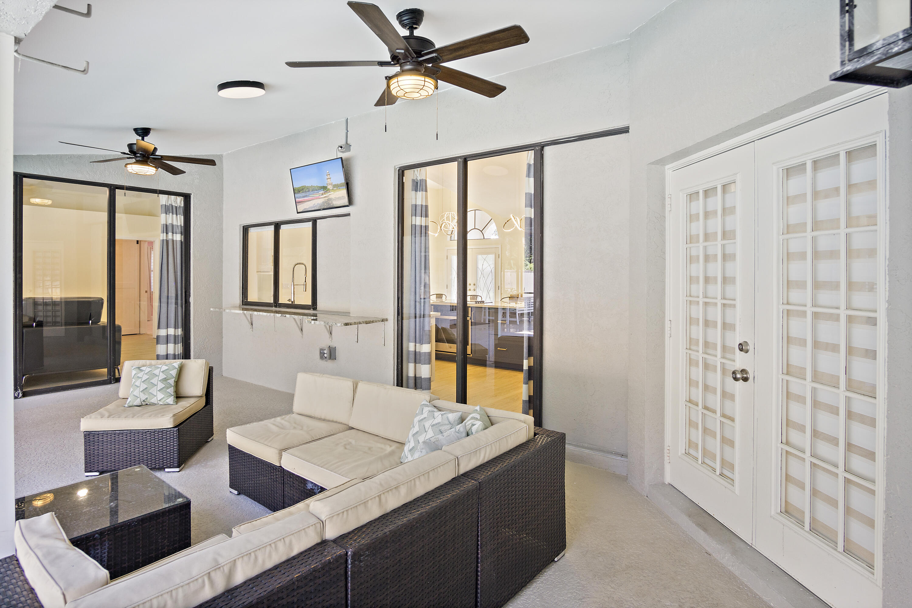 HUNTERS CREEK - Residential