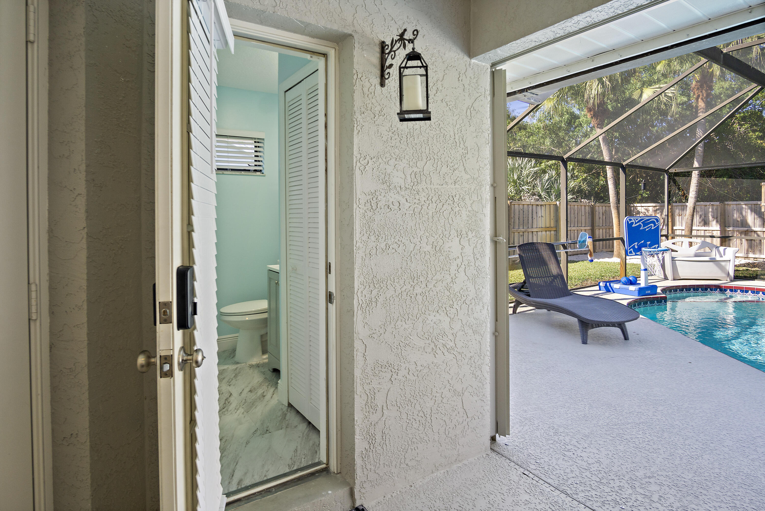 HUNTERS CREEK - Residential