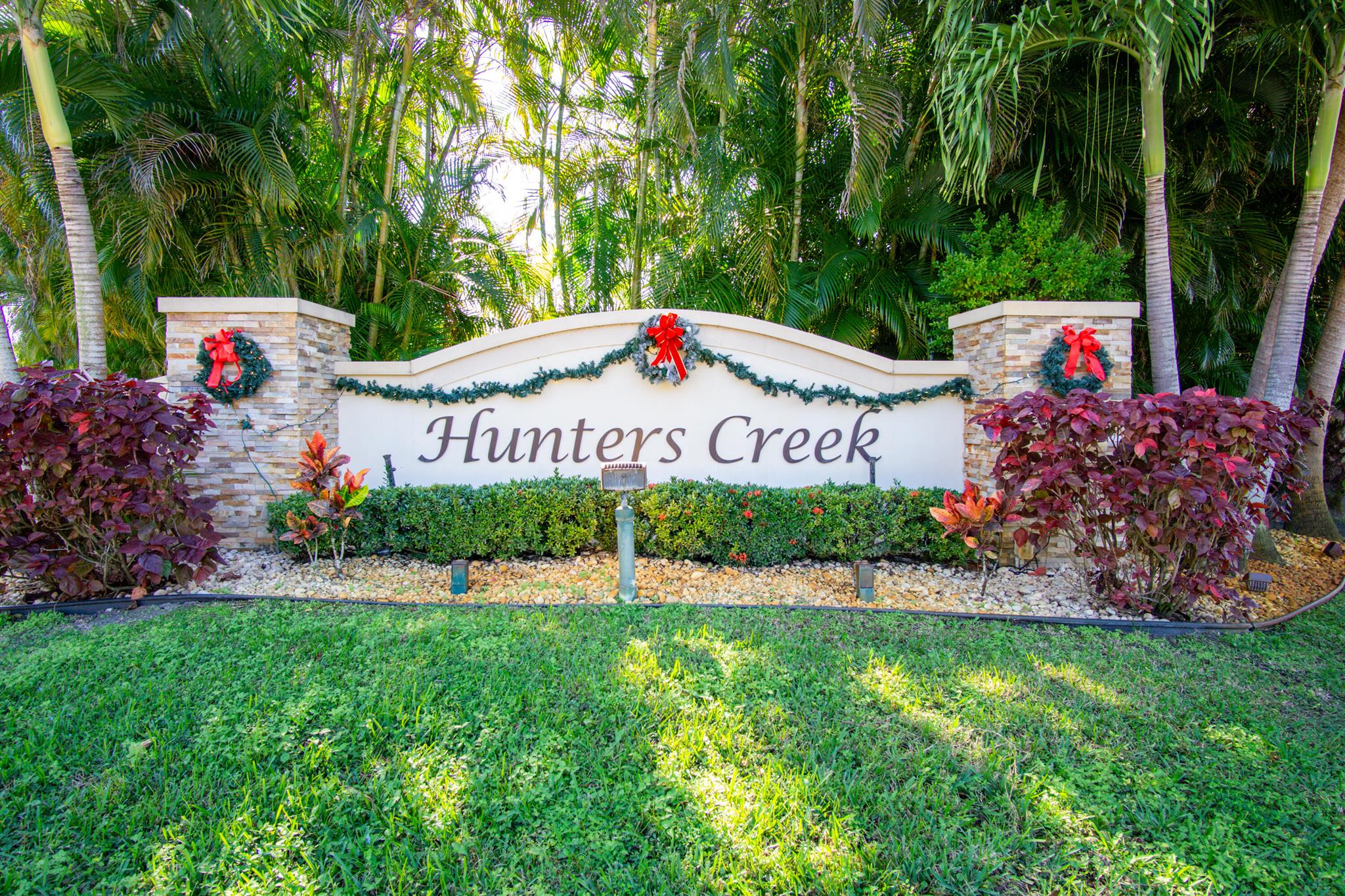 HUNTERS CREEK - Residential
