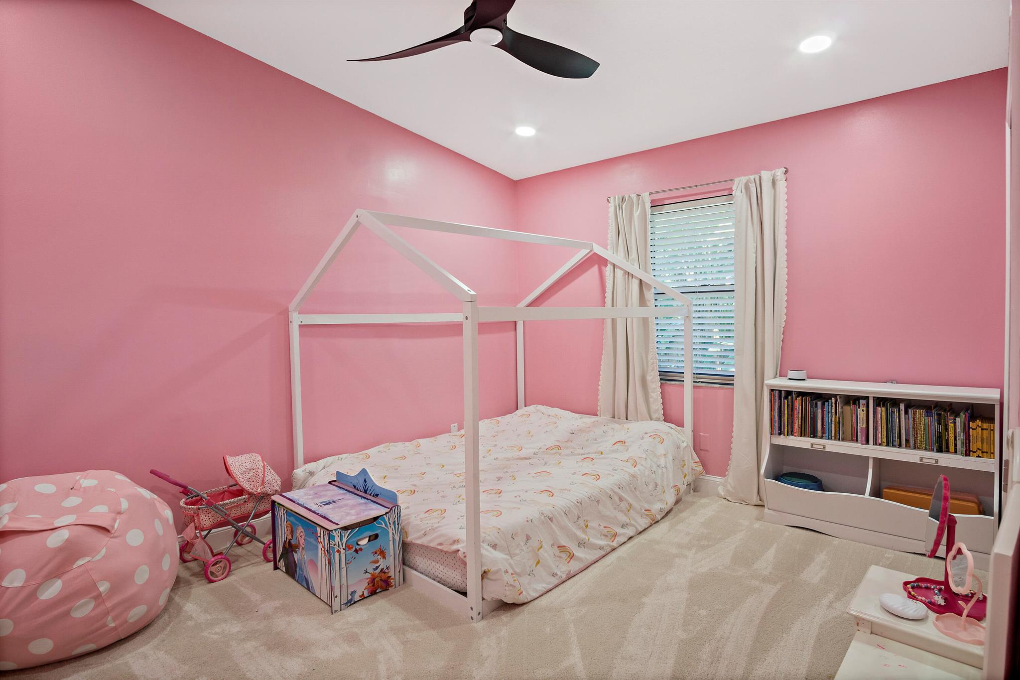 HUNTERS CREEK - Residential