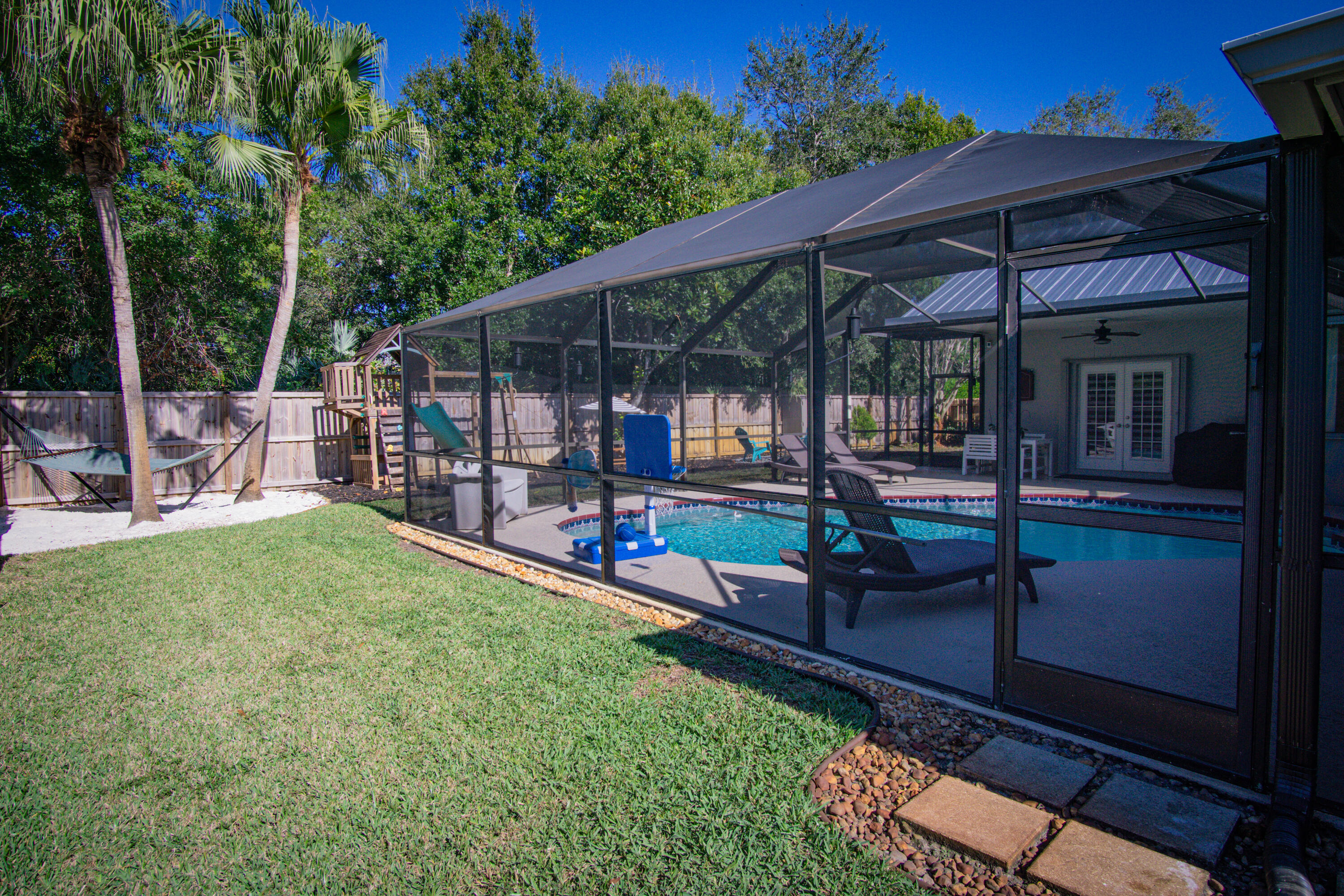 HUNTERS CREEK - Residential