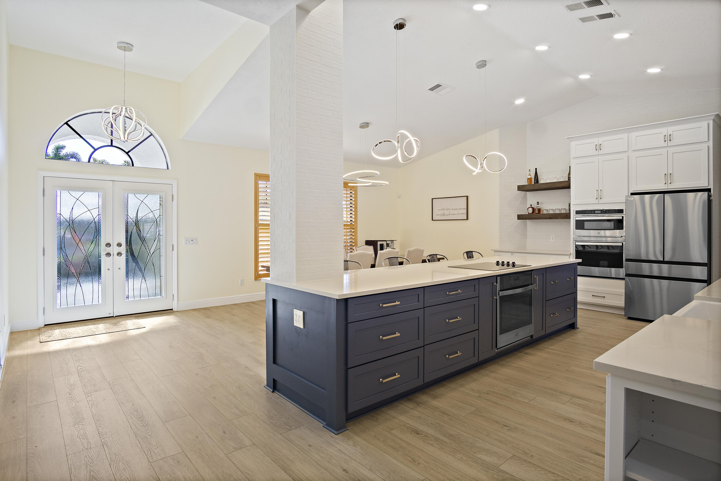 HUNTERS CREEK - Residential