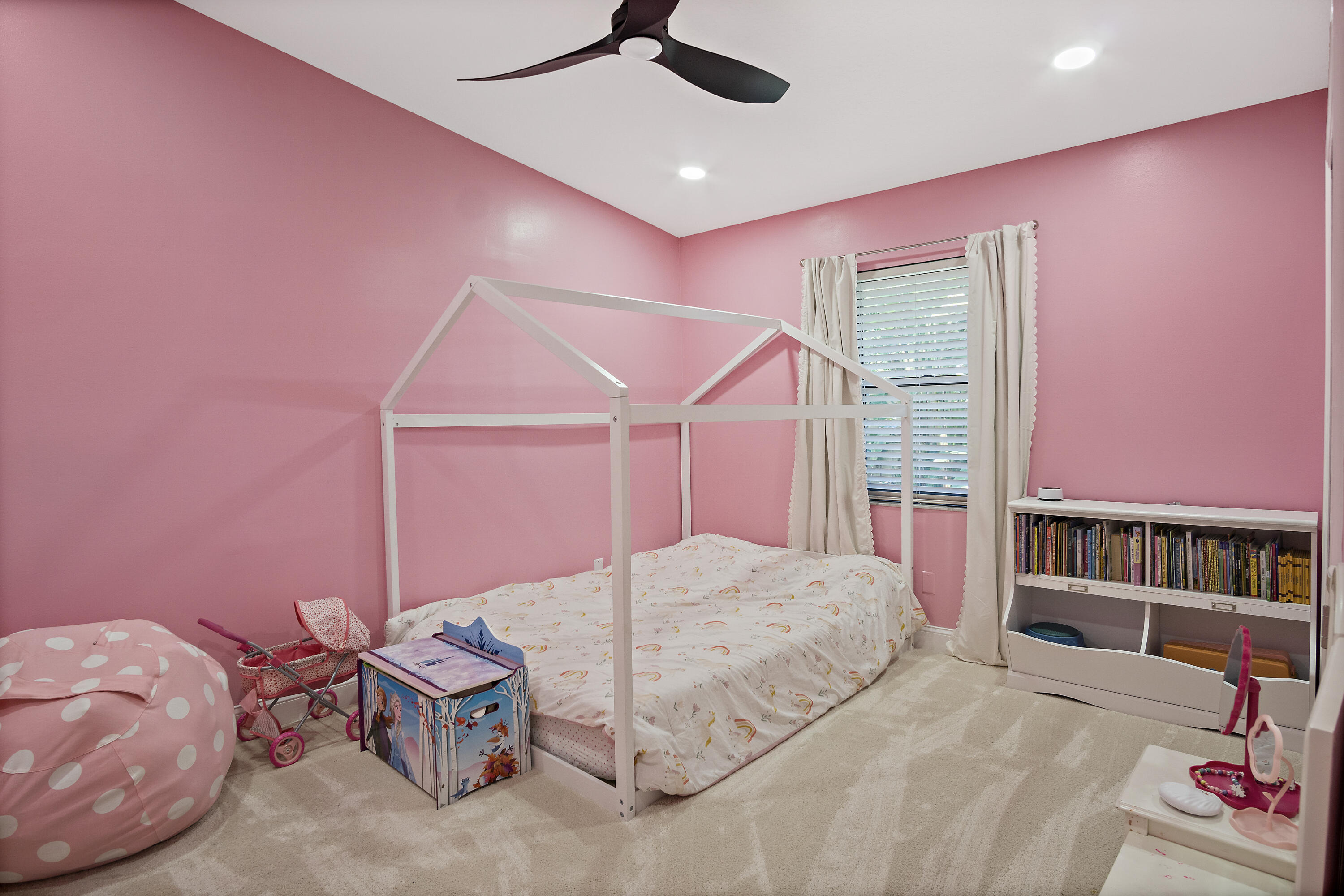 HUNTERS CREEK - Residential