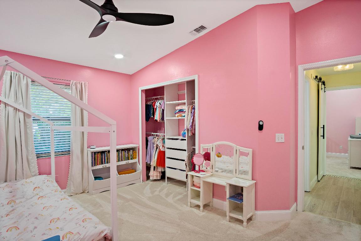 HUNTERS CREEK - Residential