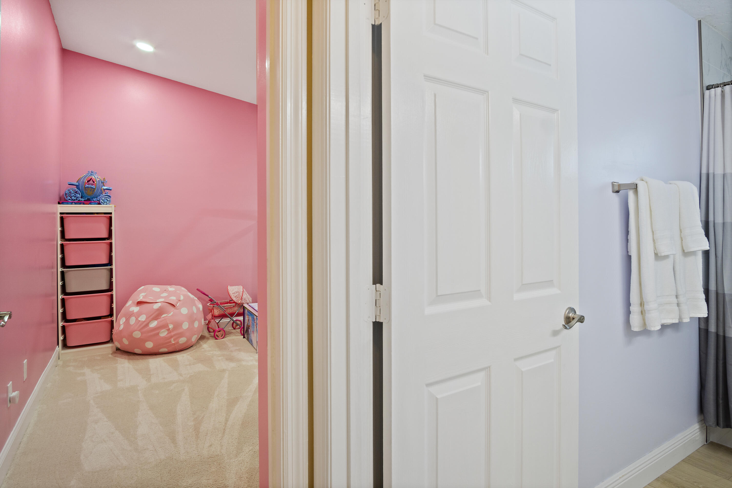 HUNTERS CREEK - Residential