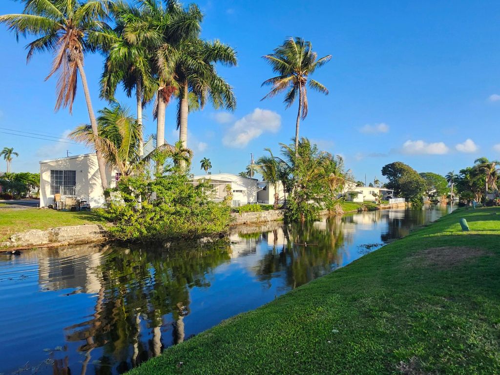 Photo of 2011 SW 84th Avenue, Davie, FL 33324 (MLS # B26011345)