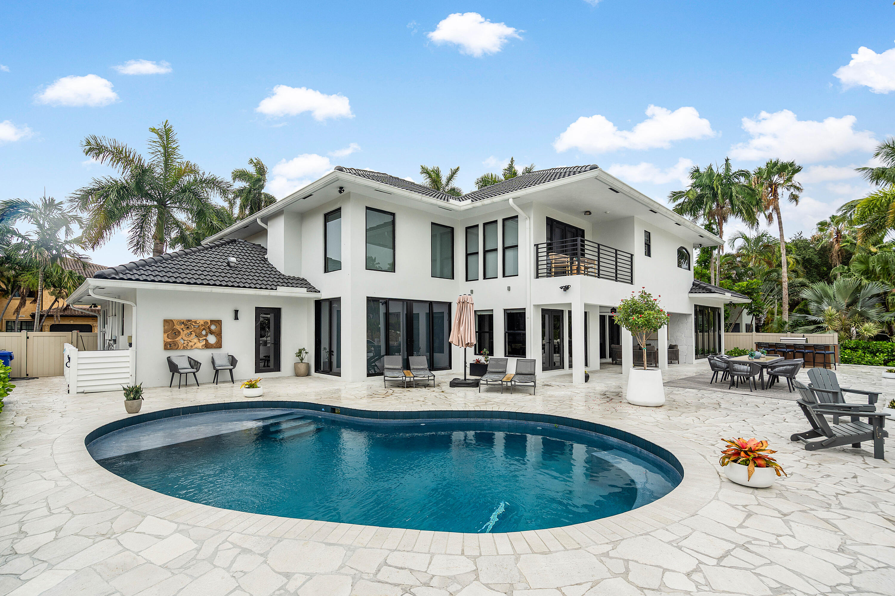 CORAL ISLES / LAS OLAS ISLES - Residential