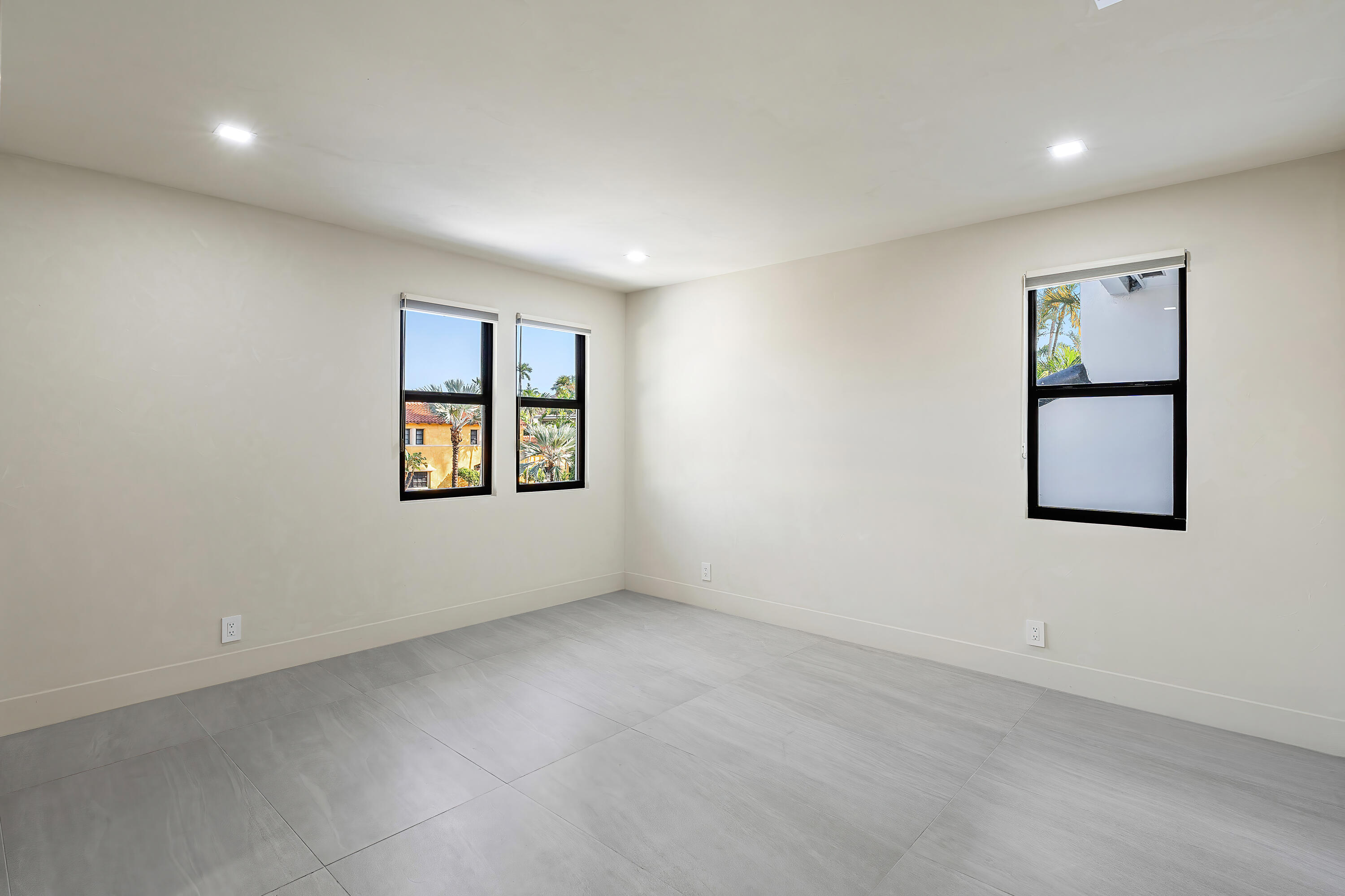 CORAL ISLES / LAS OLAS ISLES - Residential
