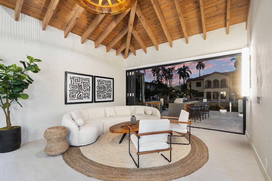 CORAL ISLES / LAS OLAS ISLES - Residential