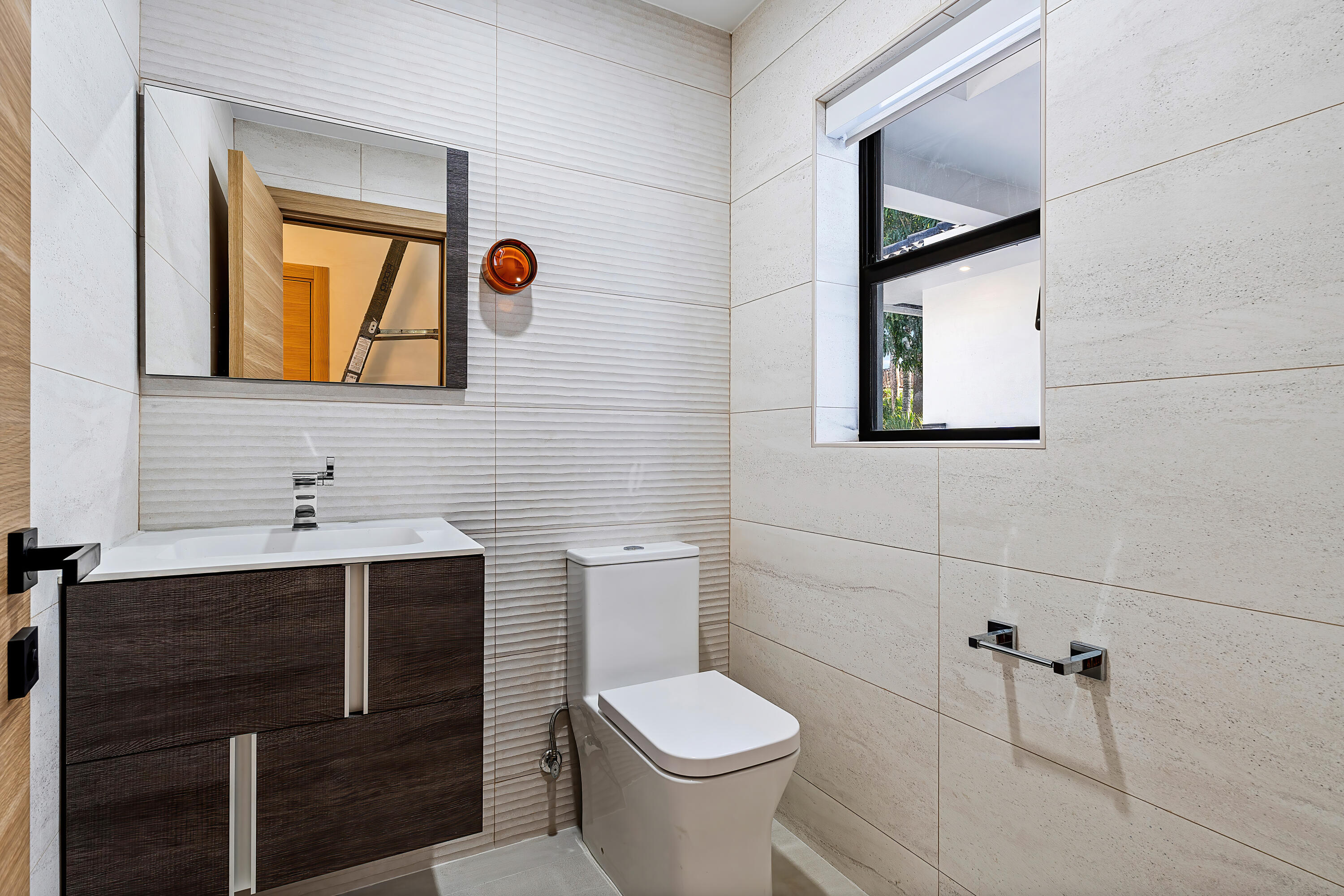 CORAL ISLES / LAS OLAS ISLES - Residential