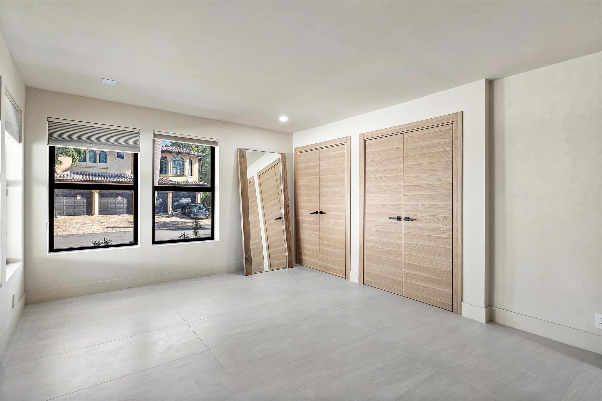 CORAL ISLES / LAS OLAS IS - Residential