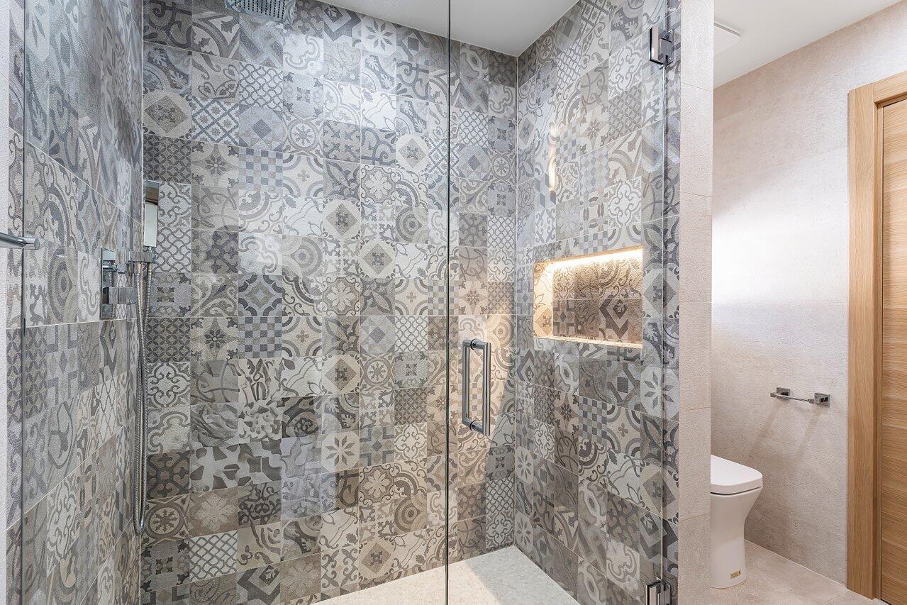 CORAL ISLES / LAS OLAS IS - Residential