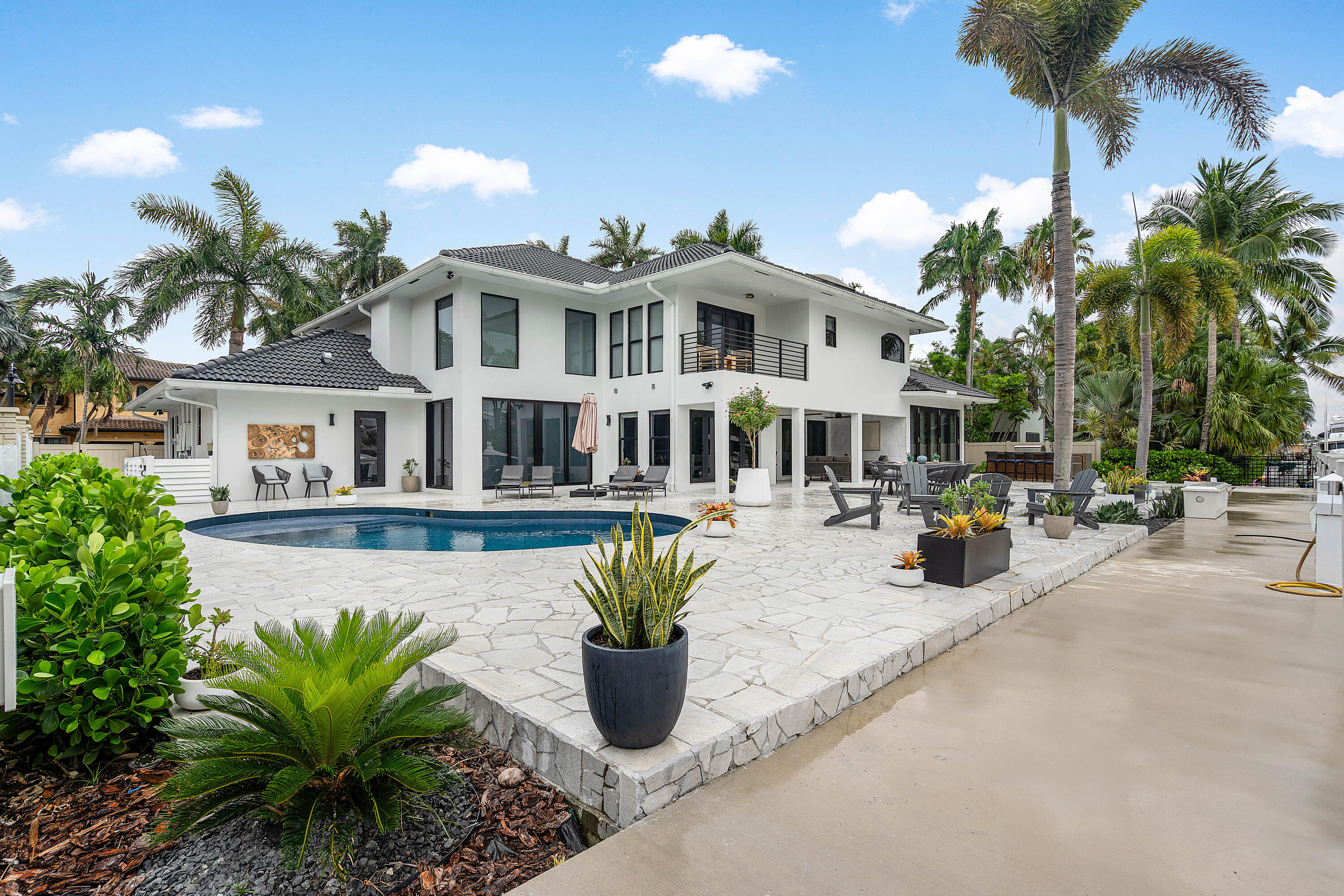 CORAL ISLES / LAS OLAS ISLES - Residential