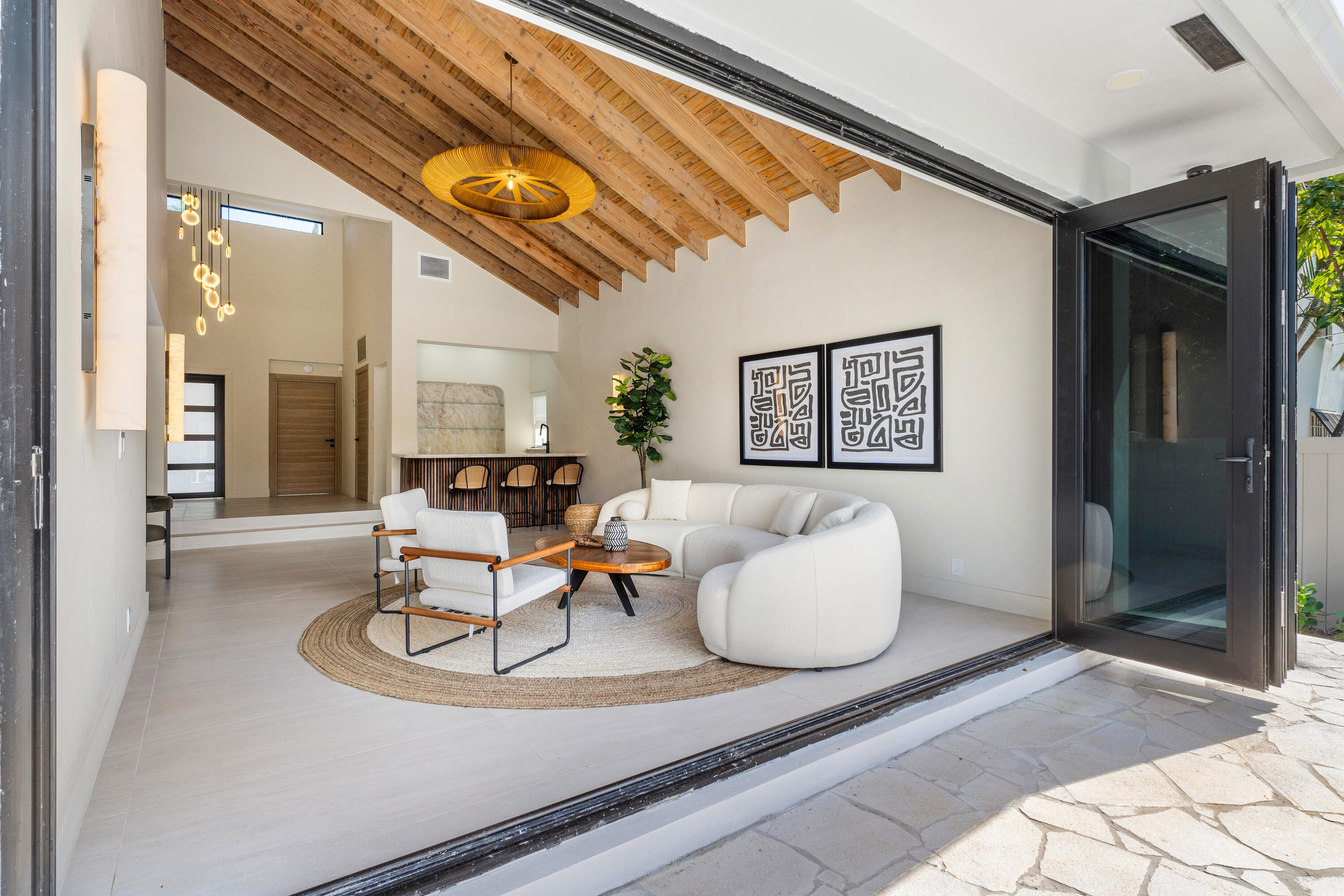 CORAL ISLES / LAS OLAS ISLES - Residential