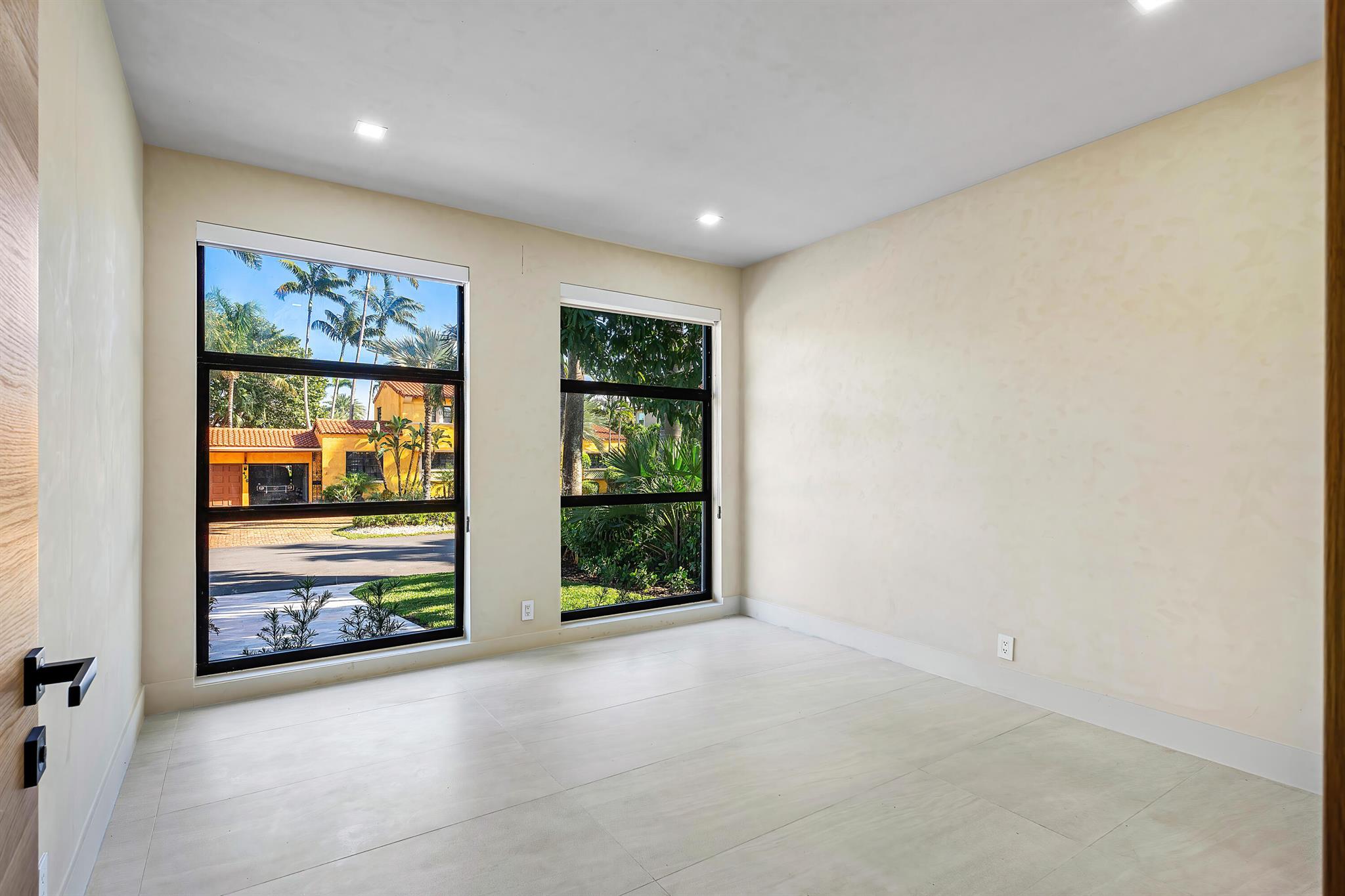 CORAL ISLES / LAS OLAS IS - Residential