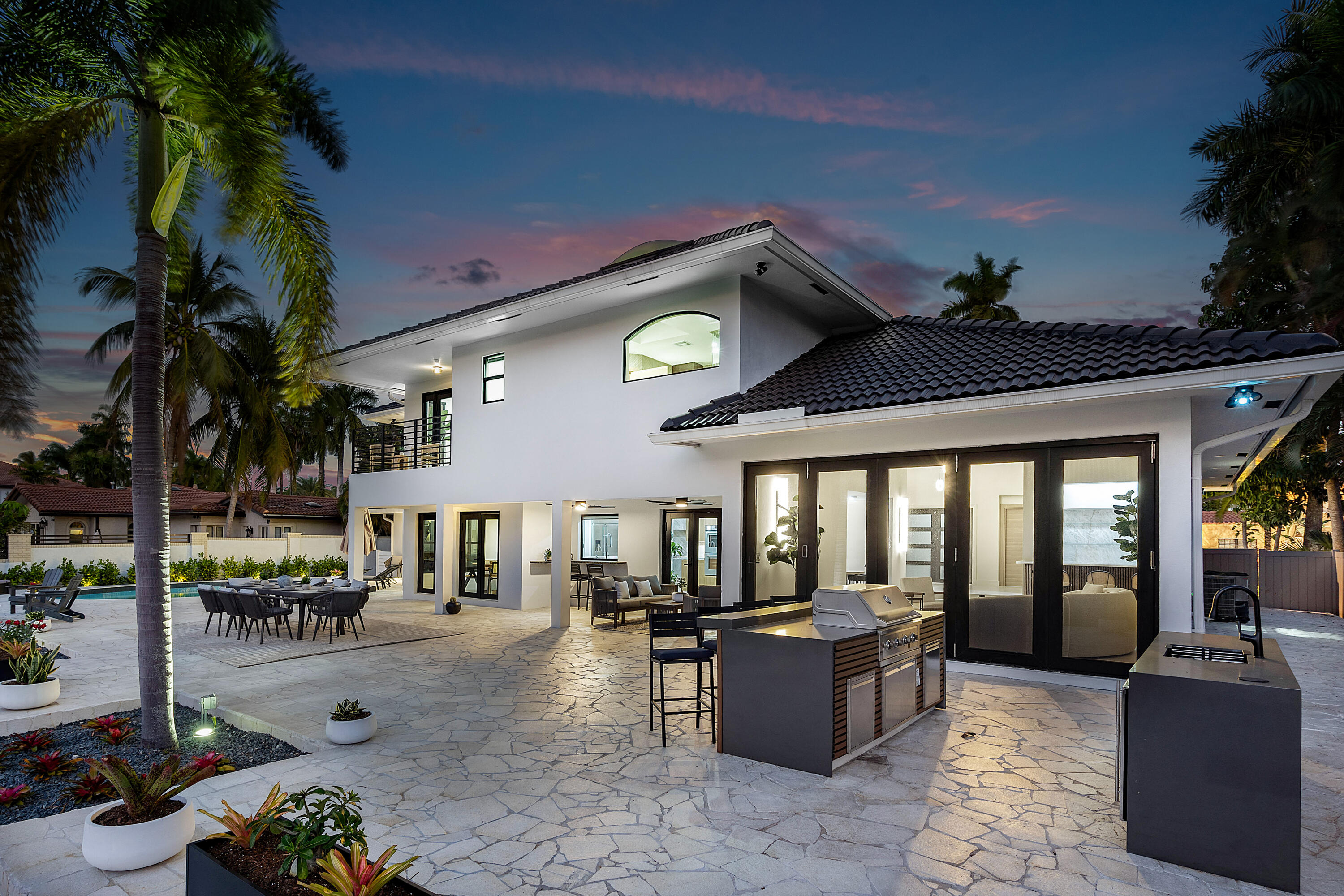CORAL ISLES / LAS OLAS ISLES - Residential