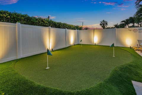Tiny photo for 520 NE 3RD Avenue, Delray Beach, FL 33444 (MLS # B26053667)