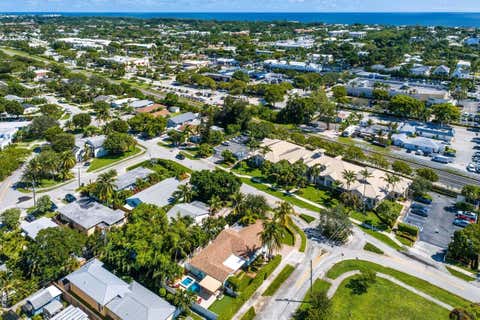 Tiny photo for 520 NE 3RD Avenue, Delray Beach, FL 33444 (MLS # B26053667)