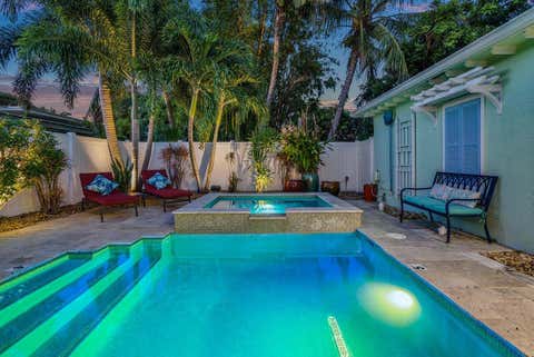 Tiny photo for 520 NE 3RD Avenue, Delray Beach, FL 33444 (MLS # B26053667)